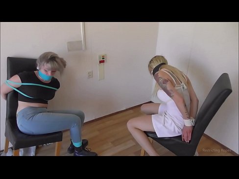 ❤️ Süchtig / gefesselt und geknebelt / Jungfrau in Nöten Fucking bei uns de.sexogolic-info.ru ❌️❤